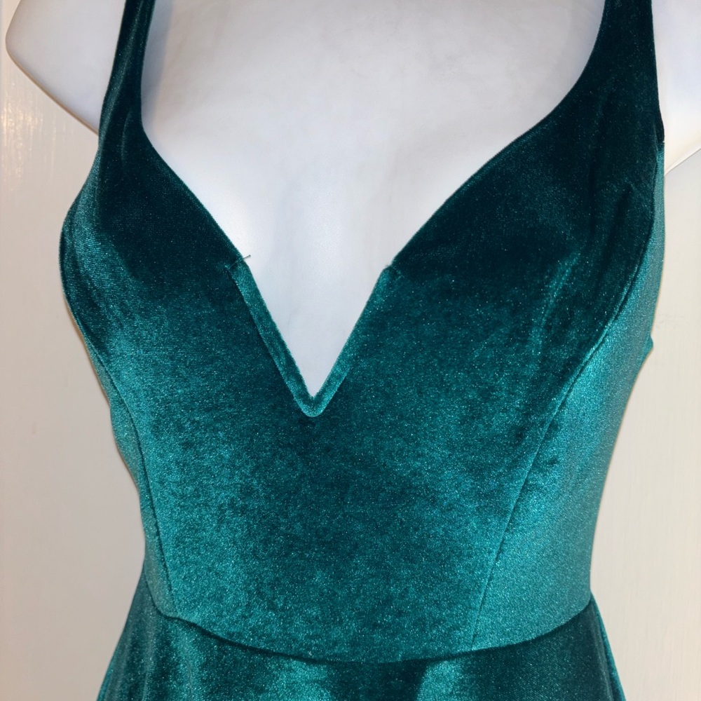 Urban outfitters size xs green velvet dress! Kimichi blue - Picture 3 of 6